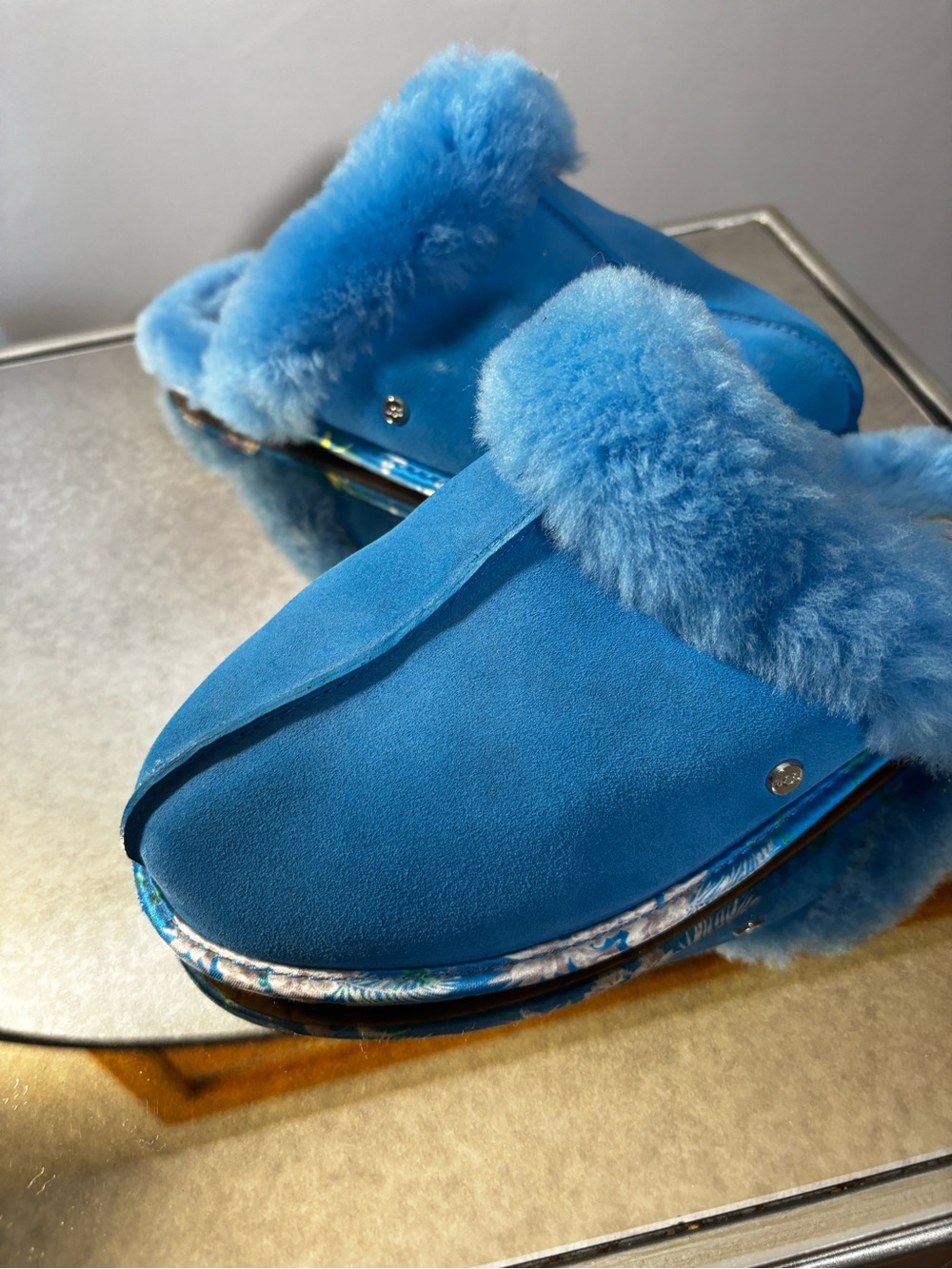 Blue Shearling Suede Slippers Ugg Size 8